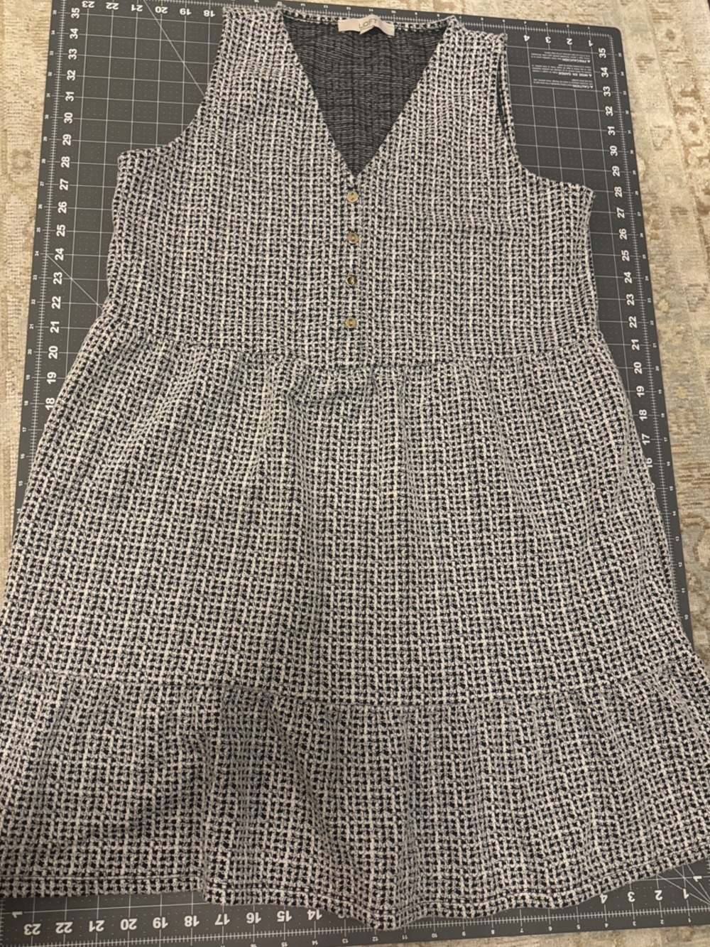 LOFT Black and White Textured Sleeveless V-Neck Dress